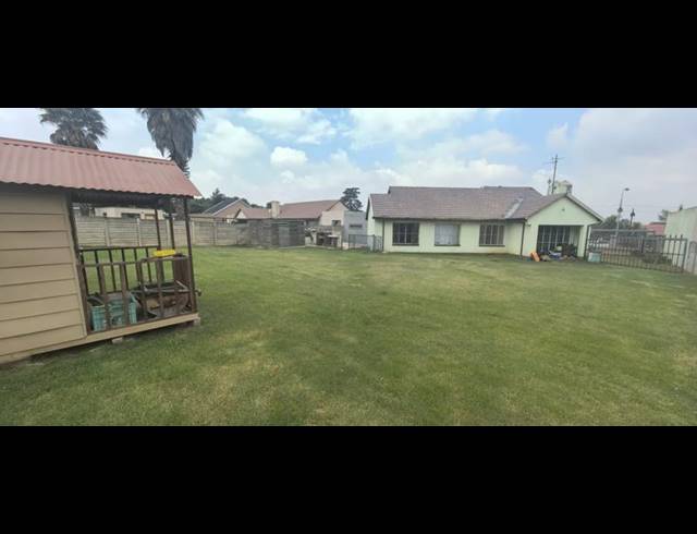 3 BEDROOM HOUSE FOR SALE IN WITPOORTJIE